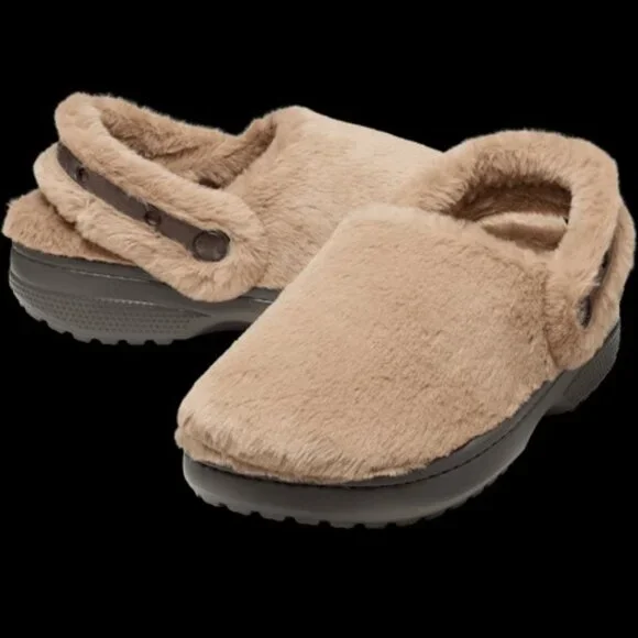 Croc Classic Unfurgettable Clog - Milk Chocolate  | Cozy Lined Comfort - Picture 3 of 3